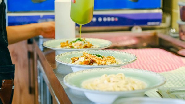 What is the impact of sports tourism on the UK's economy?